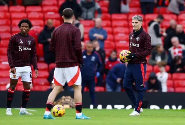 Manchester United's Alejandro Garnacho and Tyrell Malacia during the warm up.