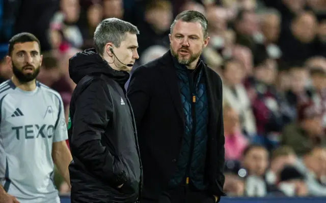 Aberdeen manager Jimmy Thelin at Tynecastle