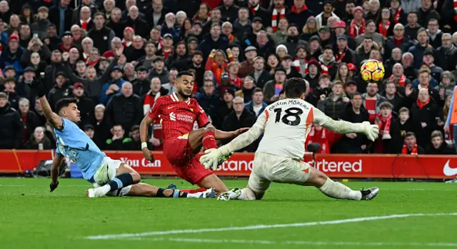 Cody Gakpo of Liverpool makes the keeper make a great save.