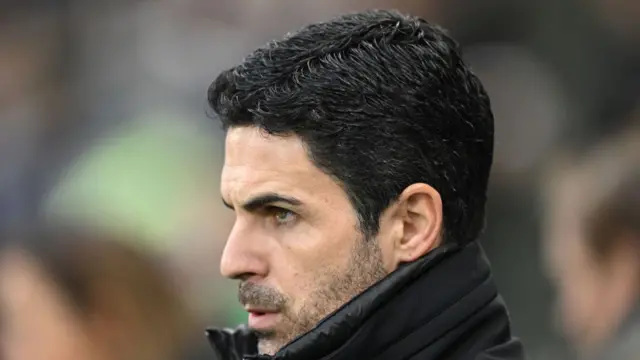 Arsenal manager Mikel Arteta looks on