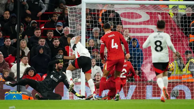 Fulham's Rodrigo Muniz scores their side's second goal of the game