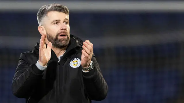 St Mirren manager Stephen Robinson