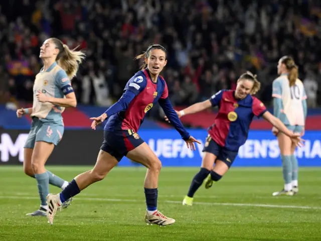 Aitana Bonmati celebrates