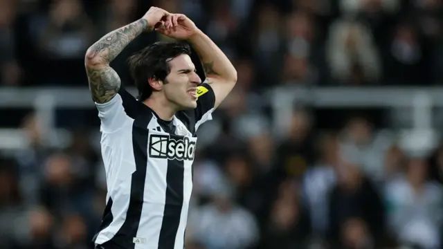 Newcastle United's Sandro Tonali celebrates scoring their first goal