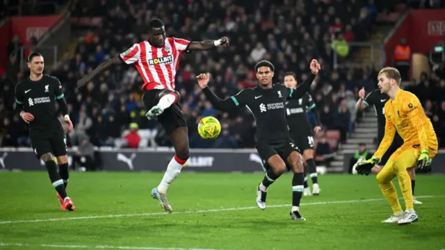 Paul Onuachu of Southampton shoots under pressure from Caoimhin Kelleher