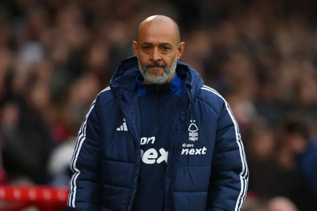 Nuno Espírito Santo on the side of the pitch