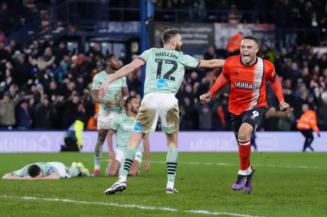 Carlton Morris celebrates winner