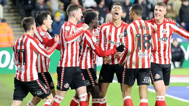 Sunderland celebrate v Swansea City