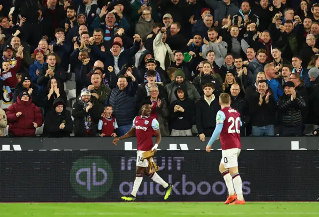 Mohammed Kudus celebrates