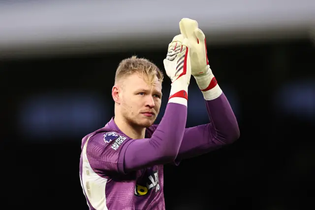 Aaron Ramsdale of Southampton applauds