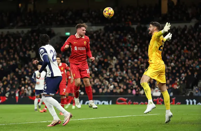 Alexis Mac Allister scores a header