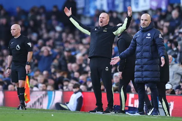 Sean Dyche, Manager of Everton, reacts