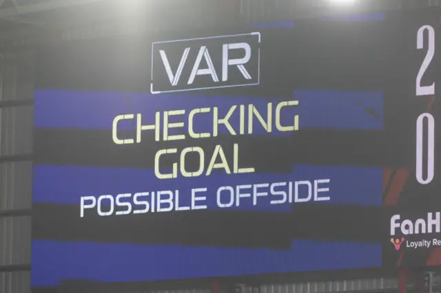 VAR screen