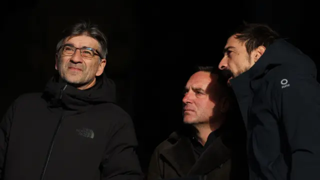 Ivan Juric with his coaching staff as Southampton play Fulham