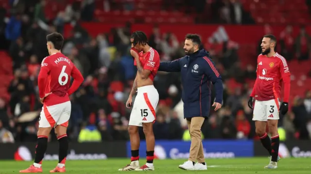 Amorim with his Man Utd players