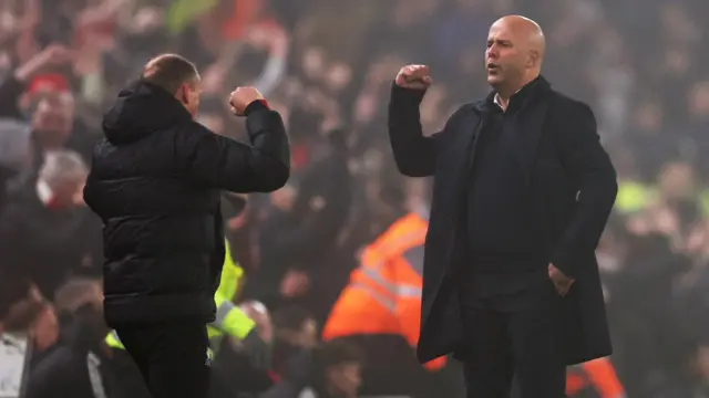 Liverpool manager Arne Slot celebrates