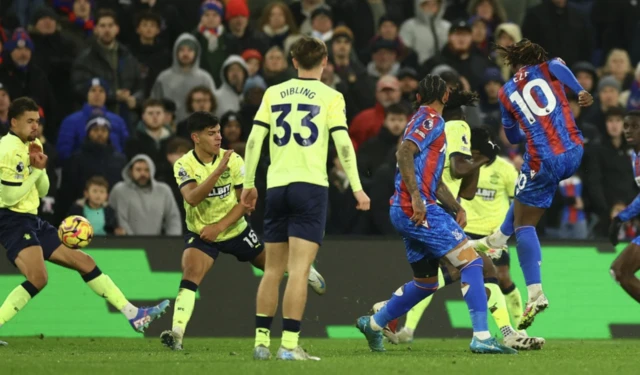 Crystal Palace's Eberechi Eze scores