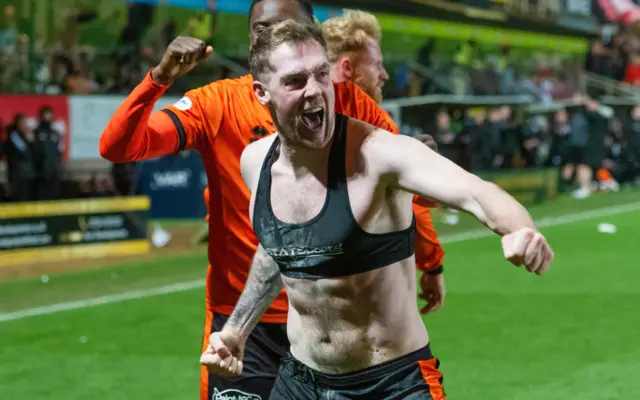 FT: Dundee Utd 1-0 Aberdeen