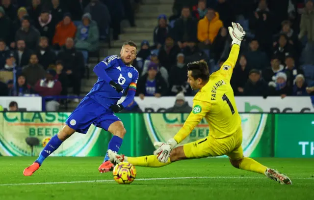 Leicester City's Jamie Vardy scores their first goal past West Ham United's Lukasz Fabianski