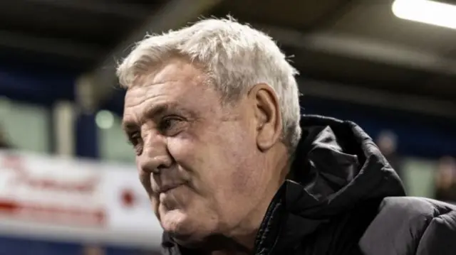 Blackpool boss Steve Bruce looks on from touchline