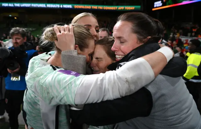 Jess Fishlock celebrates with team-mates