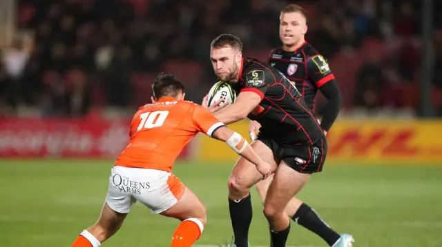 Max Llewellyn takes contact for Gloucester