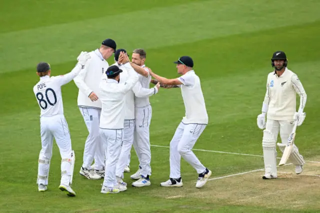 England celebrating wicket