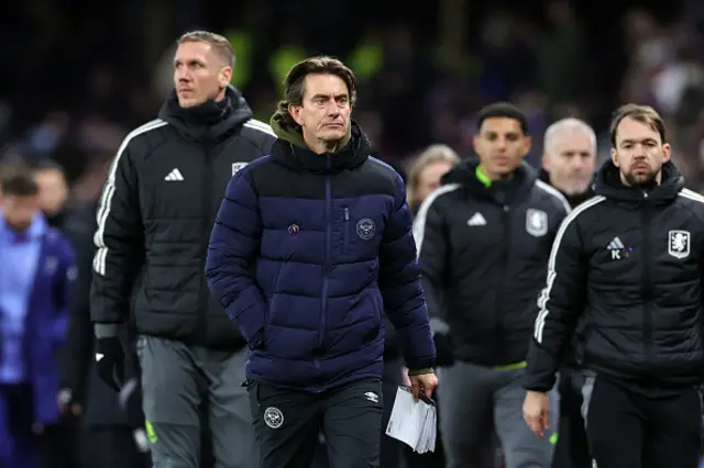 Thomas Frank, Manager of Brentford, leaves the pitch at half-time