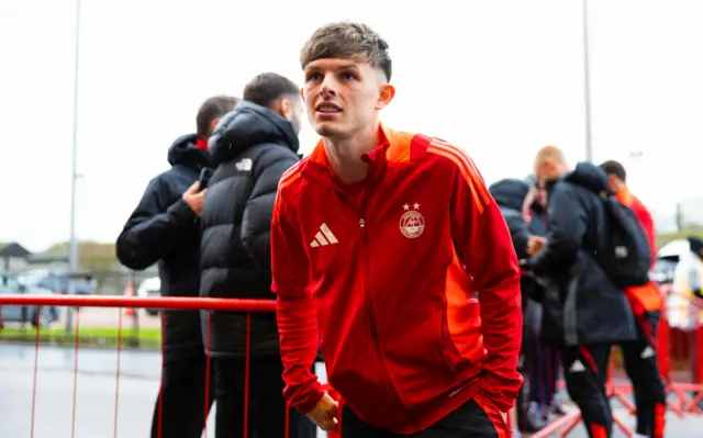 Aberdeen's Leighton Clarkson arrives ahead of a William Hill Premiership match between Aberdeen and St Johnstone at Pittodrie