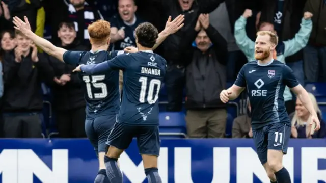 County celebrate v Rangers