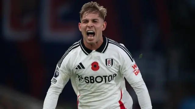 Emile Smith Rowe of Fulham celebrates scoring the opening goal.