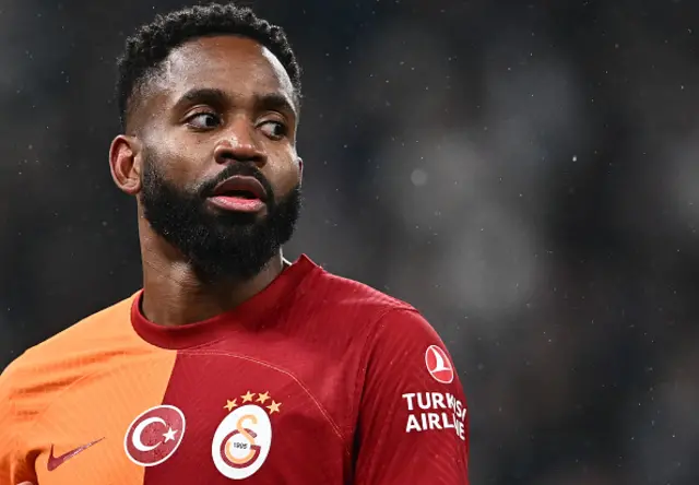 Cedric Bakambu of Galatasaray looks on