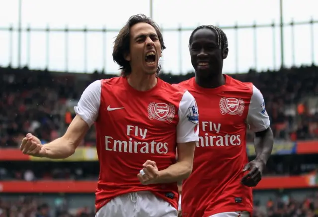 Yossi Benayoun of Arsenal celebrates