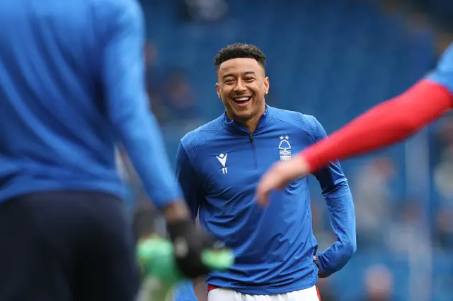 Jesse Lingard of Nottingham Forest warms up