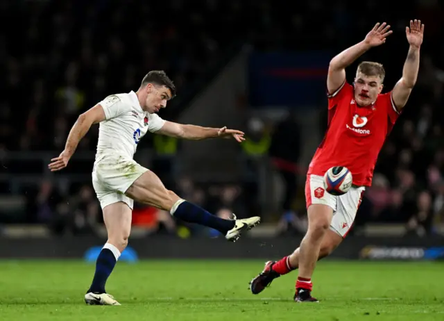 George Ford kicking a penalty