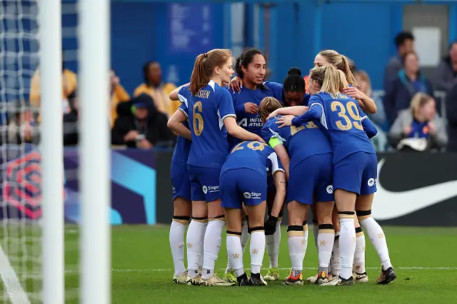 : Mayra Ramirez of Chelsea celebrates with teammates