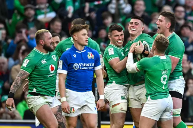 Ireland celebrate Dan Sheehan's try