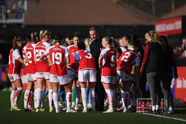 Jonas Eidevall, Manager of Arsenal, gives the team instructions