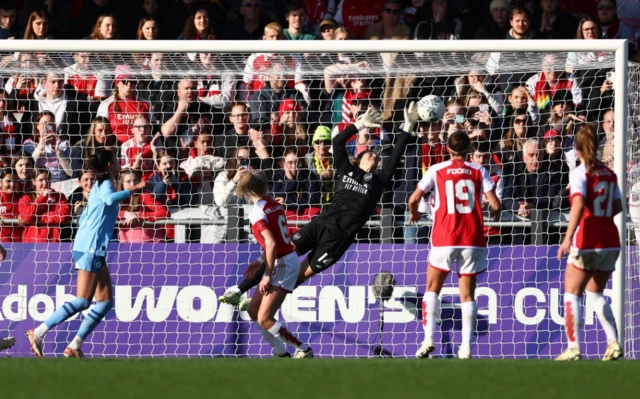 Arsenal's Sabrina D'Angelo makes a save