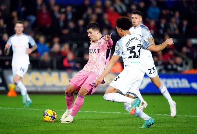 Joel Piroe scores Leeds' second goal at Swansea