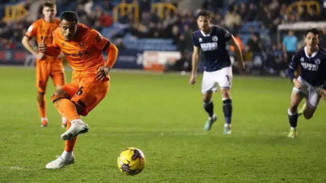 Ali Al-Hamadi scores for Ipswich