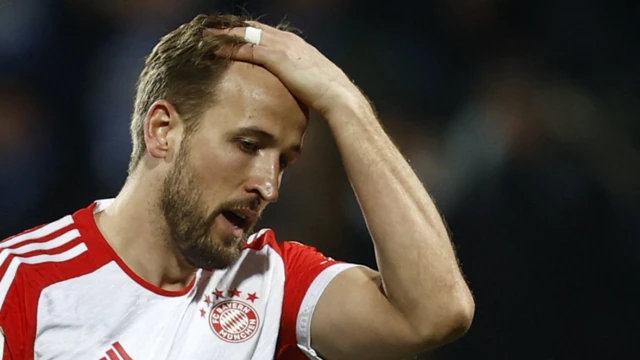 Harry Kane looking dejected playing for Bayern Munich