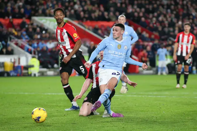 Phil Foden scores for Manchester City against Brentford