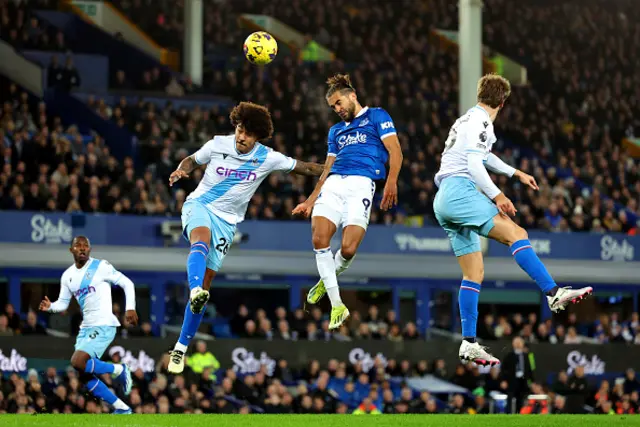 Calvert-Lewin heads the ball