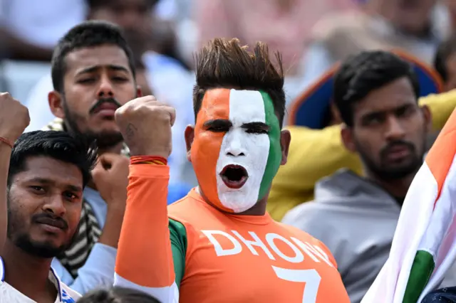 Dhoni fan