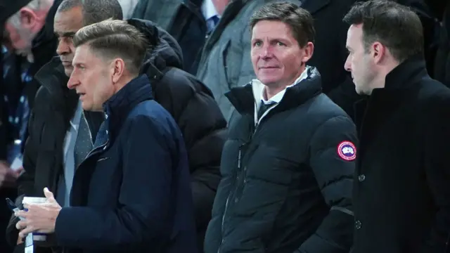 Oliver Glasner watches Crystal Palace from the stands at Everton