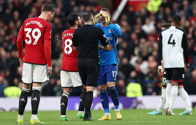 Bernd Leno remonstrates