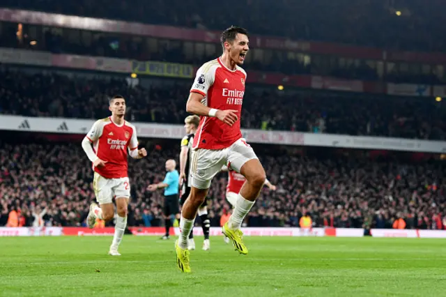 Jakub Kiwior of Arsenal celebrates scoring