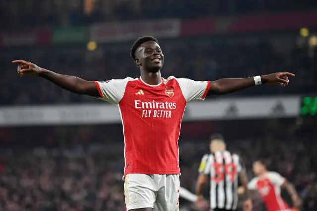 Bukayo Saka of Arsenal celebrates