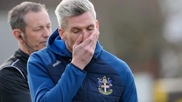 Sutton manager Steve Morison dejected